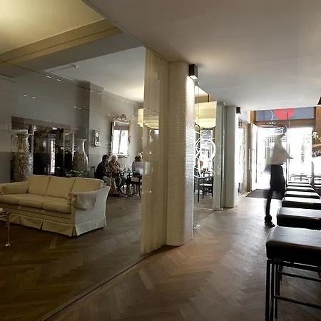 فندق Hotel Randers 4*